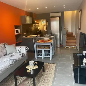 https://les-baux.fr-provencehotel.com